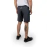 Izas Cinca Kurze Hose, Smoke