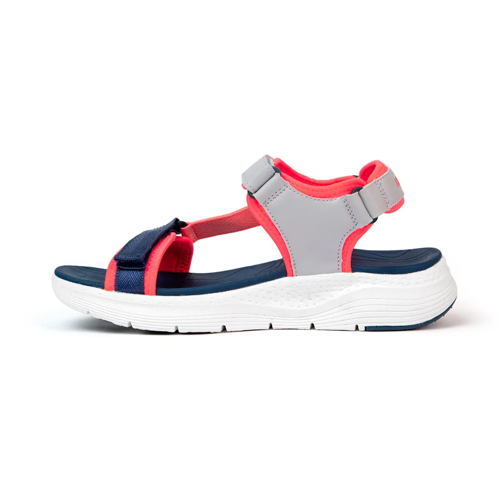 Izas Poitiers Sandalen