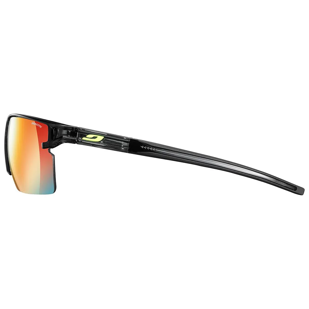 Julbo Outline Photochrome Sonnenbrille, Transluscent black / black, Reactiv Zebra Light fire Yellow Brown ml Red/CAT1-3 Julbo Outline Photochrome Sonnenbrille, Transluscent black / black, Reactiv Zebra Light fire Yellow Brown ml Red/CAT1-3