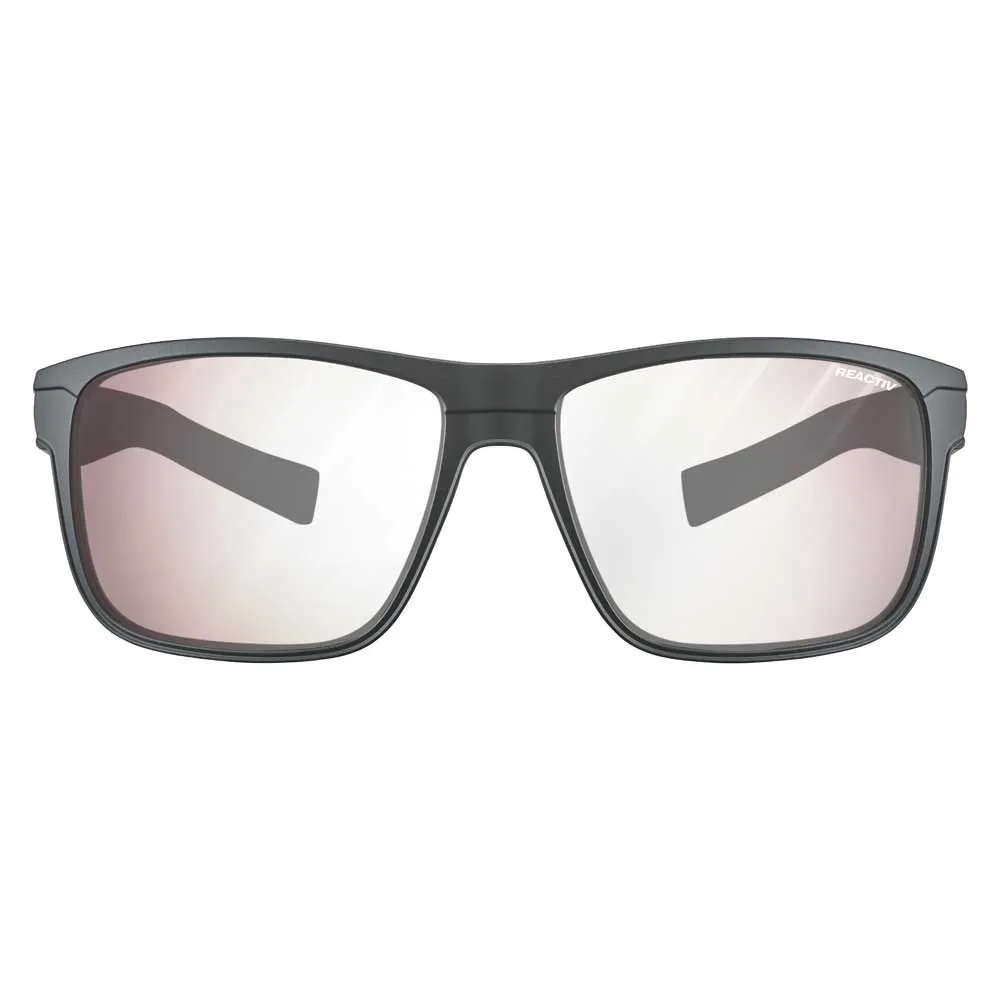 Julbo Renegade Photochrome Polarisierte Sonnenbrille, Black / dark red, Reactiv/CAT0-3 HC Julbo Renegade Photochrome Polarisierte Sonnenbrille, Black / dark red, Reactiv/CAT0-3 HC