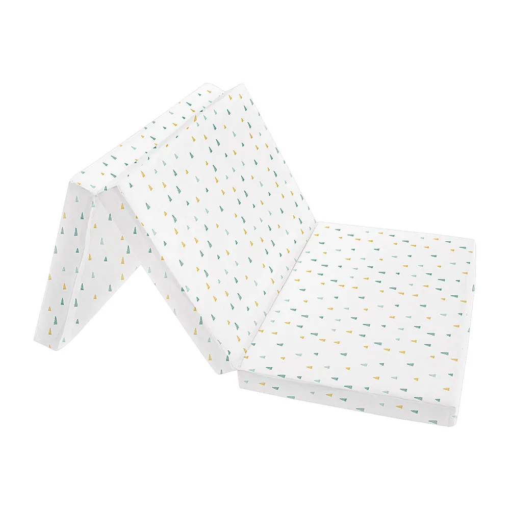 Kikkaboo Faltmatratze Mit Dreiecken 60/120/5 Cm, Multicolor Kikkaboo Faltmatratze Mit Dreiecken 60/120/5 Cm, Multicolor