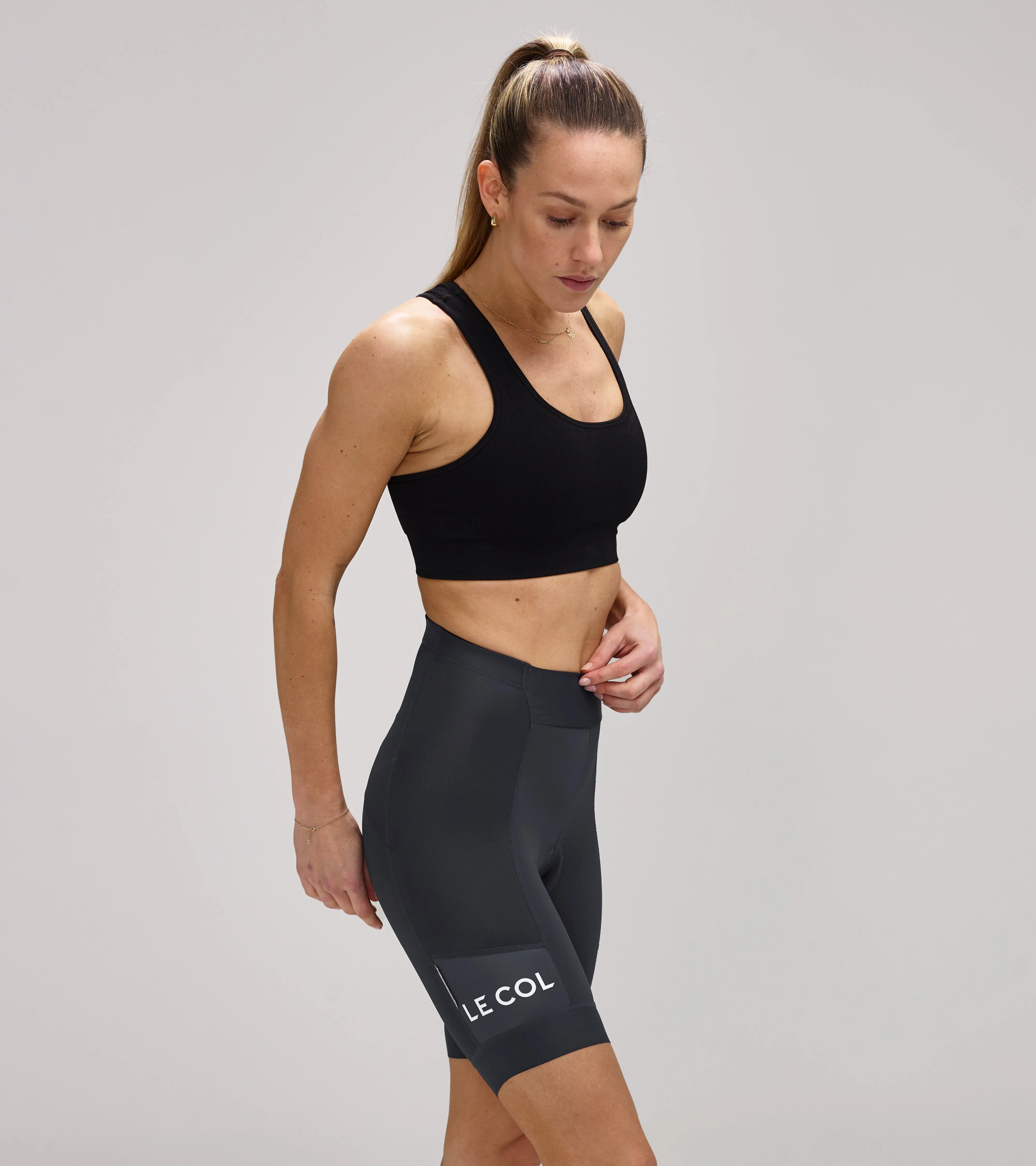 LE COL Womens Sport Waist Shorts-Short Length LE COL Womens Sport Waist Shorts-Short Length