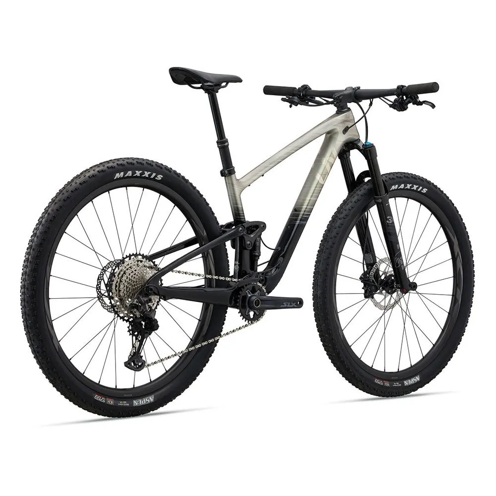 Liv Pique Advanced 29 2 29´´ Xt M8100. Shadow + 2024 Mountainbike Liv Pique Advanced 29 2 29´´ Xt M8100. Shadow + 2024 Mountainbike