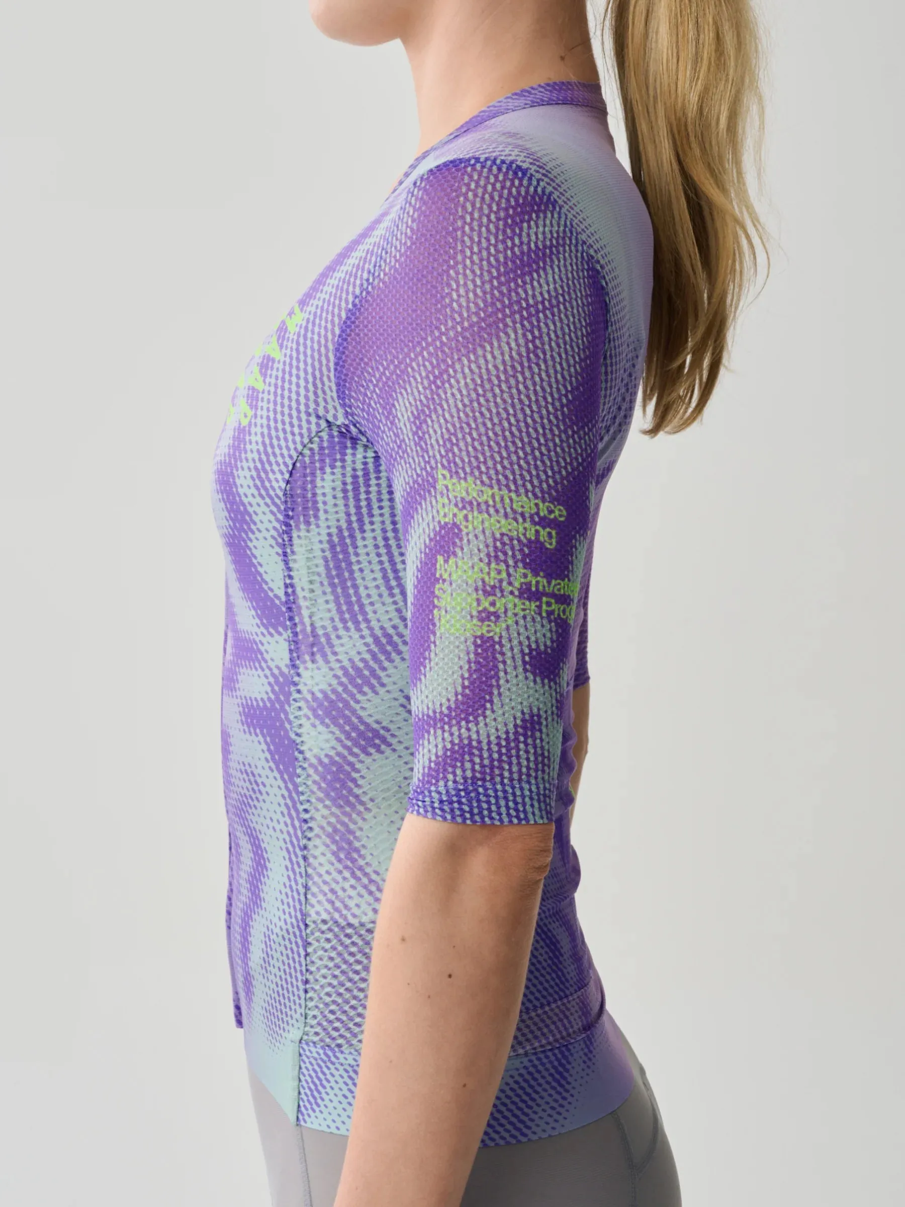 MAAP Privateer Rosa Kloser Damen Pro Air Trikot MAAP Privateer Rosa Kloser Damen Pro Air Trikot