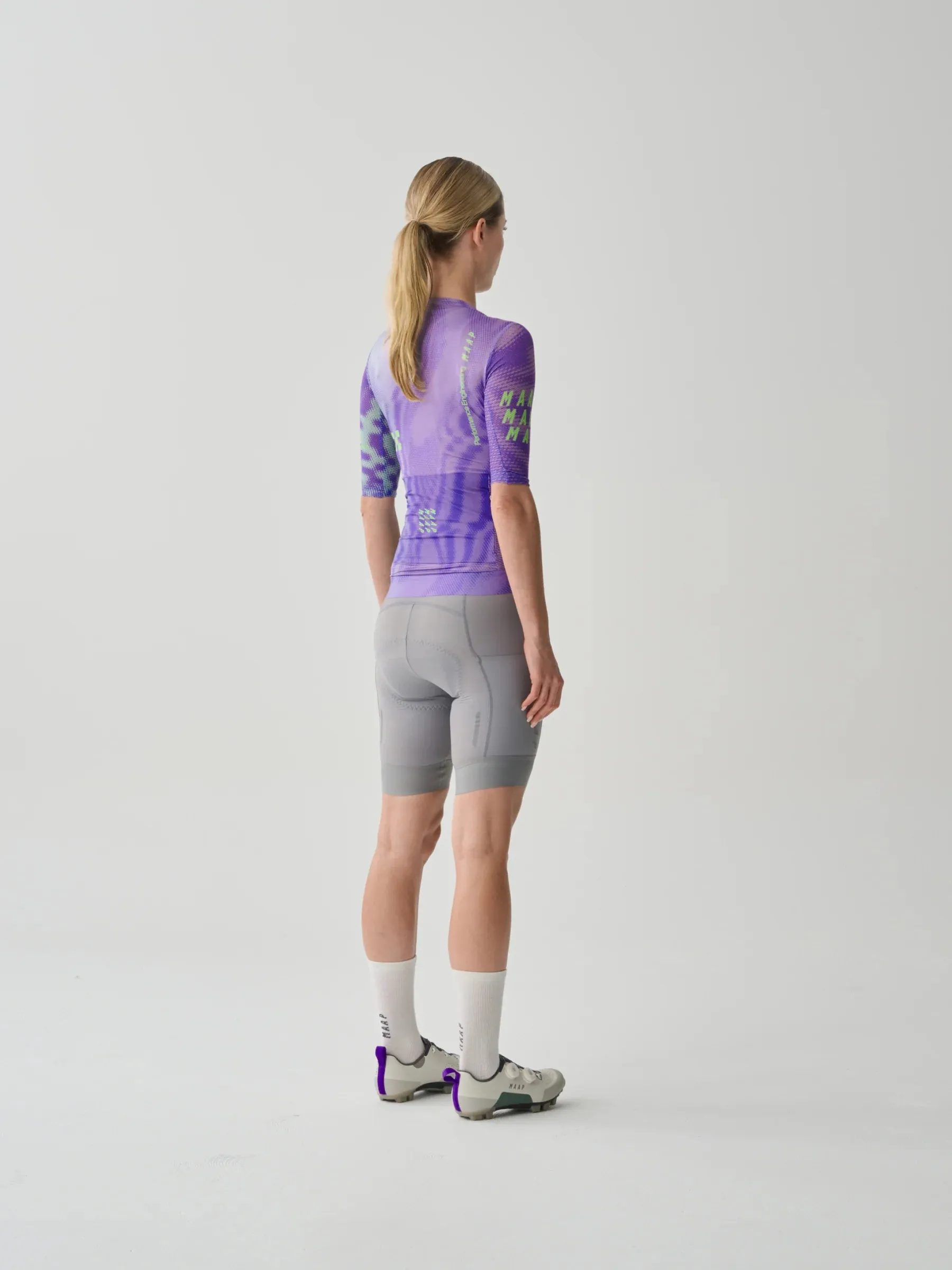 MAAP Privateer Rosa Kloser Damen Pro Air Trikot MAAP Privateer Rosa Kloser Damen Pro Air Trikot