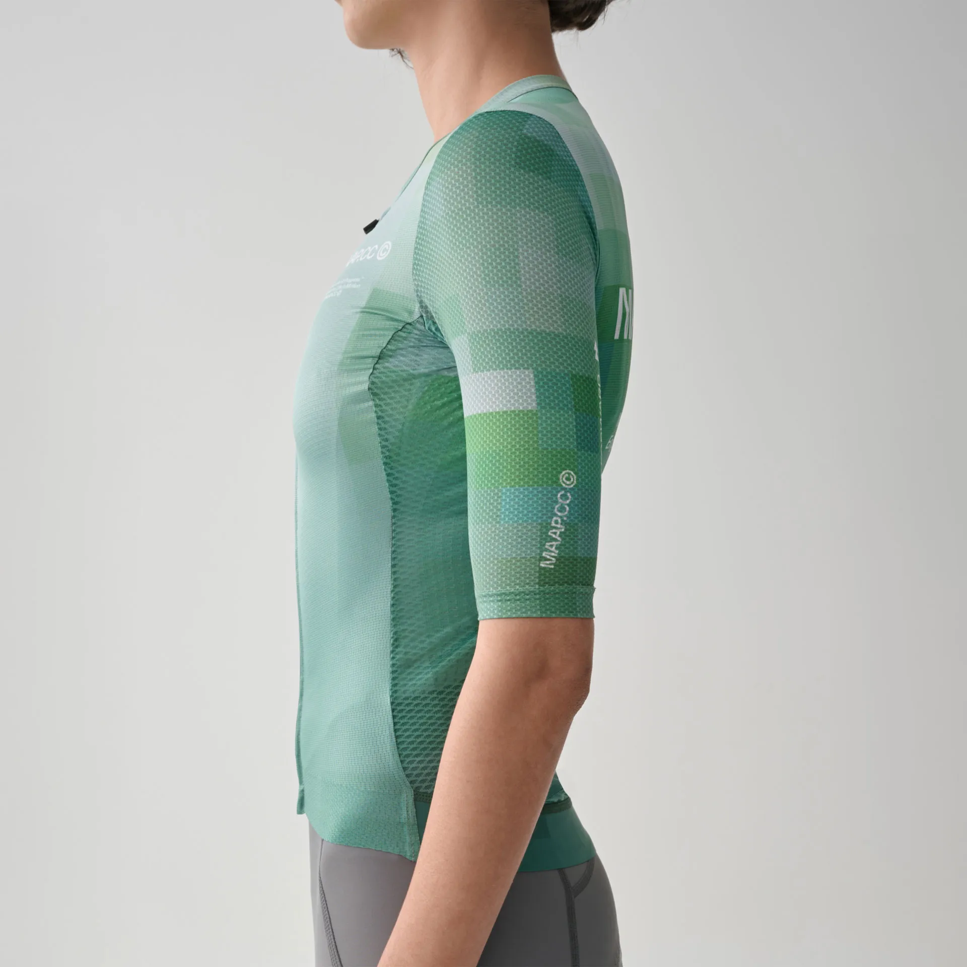 MAAP Womens Blur Pro Air Jersey 3.0 kurzarm Fahrradtrikot Damen MAAP Womens Blur Pro Air Jersey 3.0 kurzarm Fahrradtrikot Damen