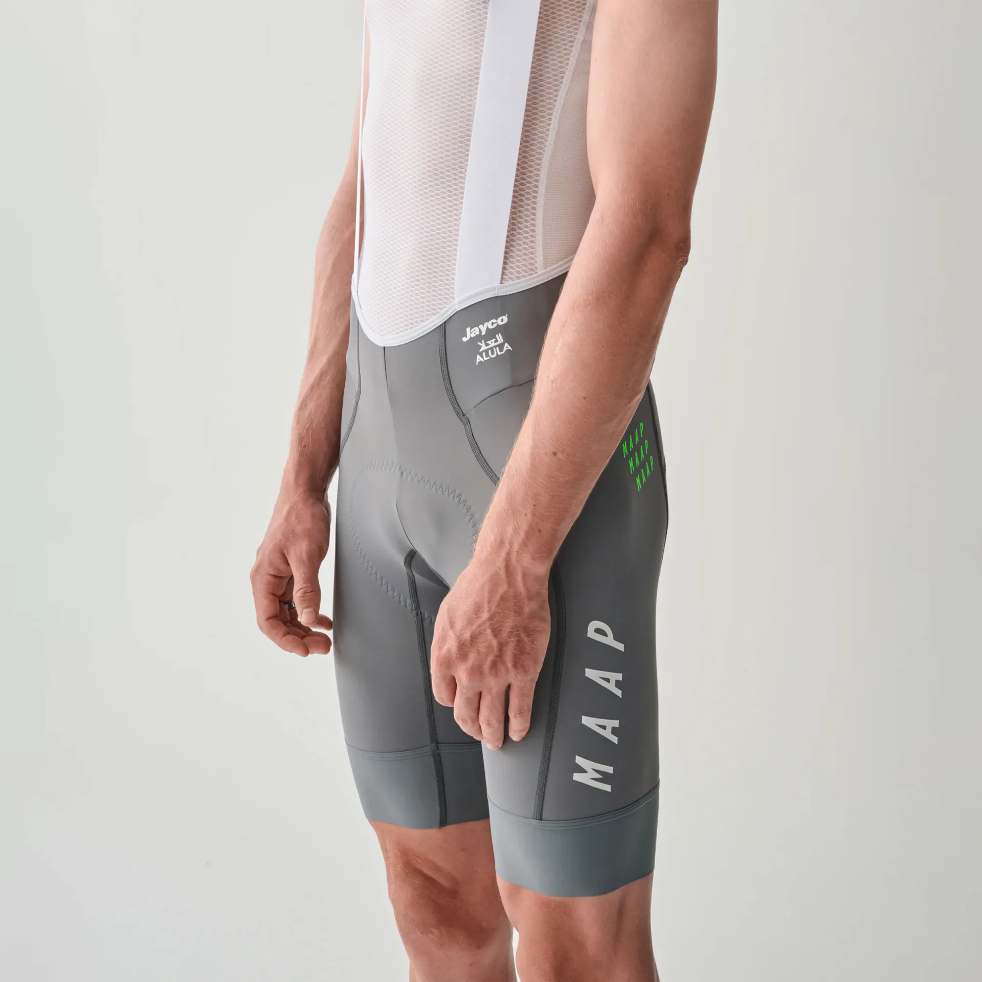 MAAP World Tour Team Kurze Trägerhose Evo, Shadow/weiß