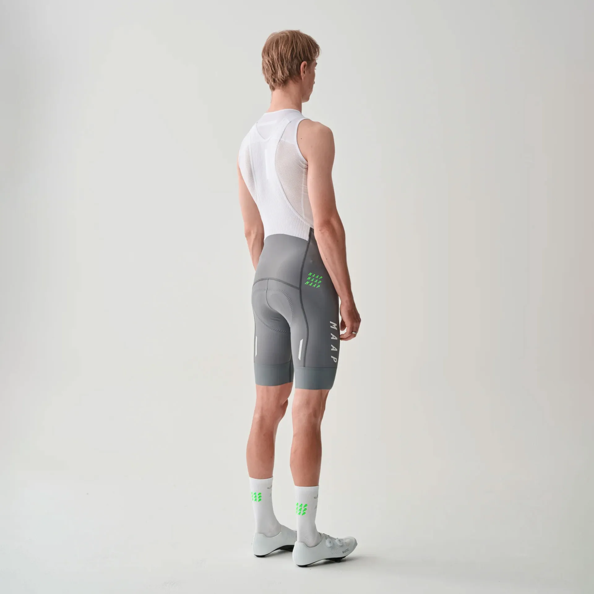MAAP World Tour Team Kurze Trägerhose Evo, Shadow/weiß