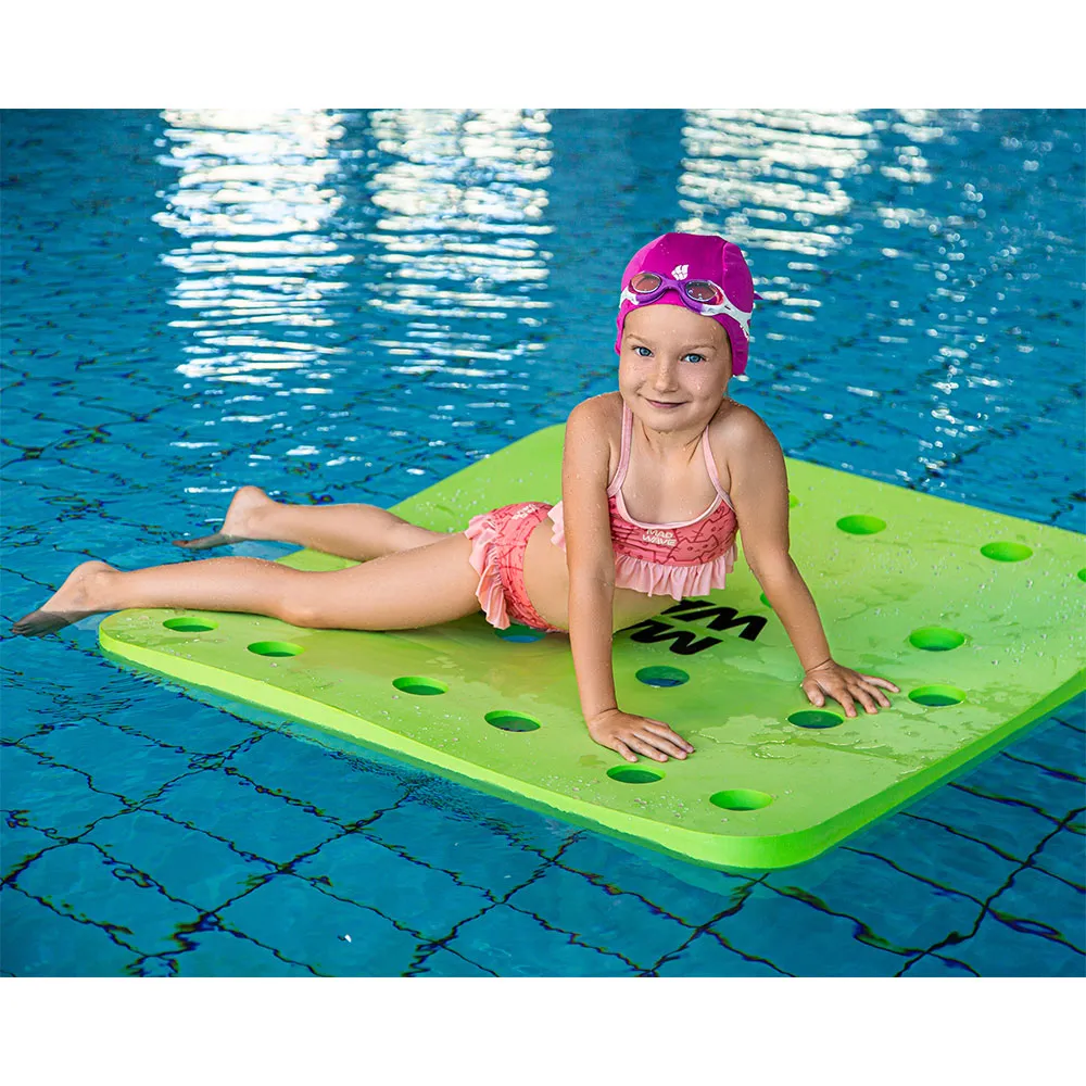 Madwave Island Schwimmende Matte Mit Löchern, Green, 100 x 100 x 4cm Madwave Island Schwimmende Matte Mit Löchern, Green, 100 x 100 x 4cm
