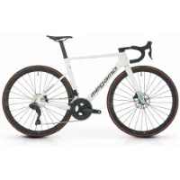 Megamo Pulse 15 105 Di2 2025 Rennrad Megamo Pulse 15 105 Di2 2025 Rennrad