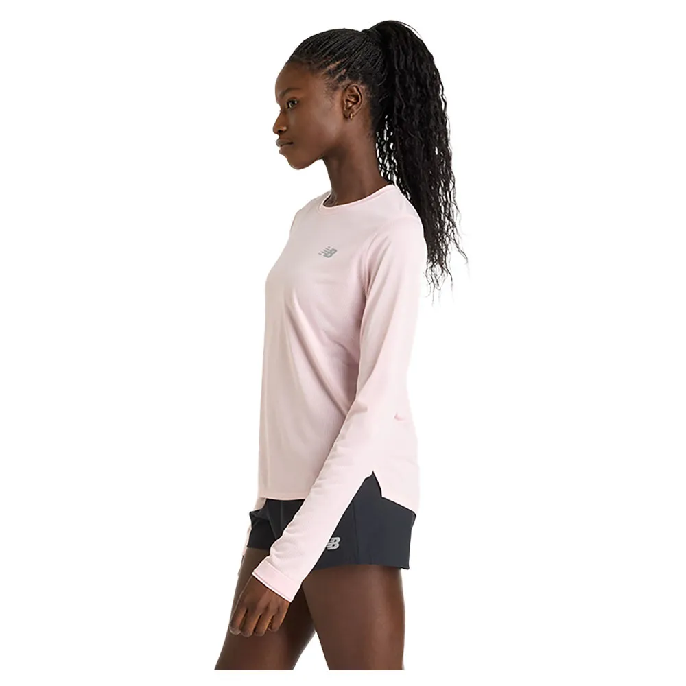 New Balance Athletics Long Sleeve T-shirt female New Balance Athletics Long Sleeve T-shirt female