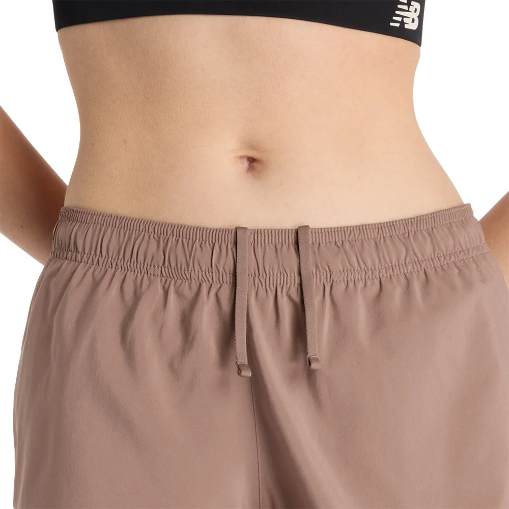 New Balance Sport Essentials 2-in-1 Kurze Hose female