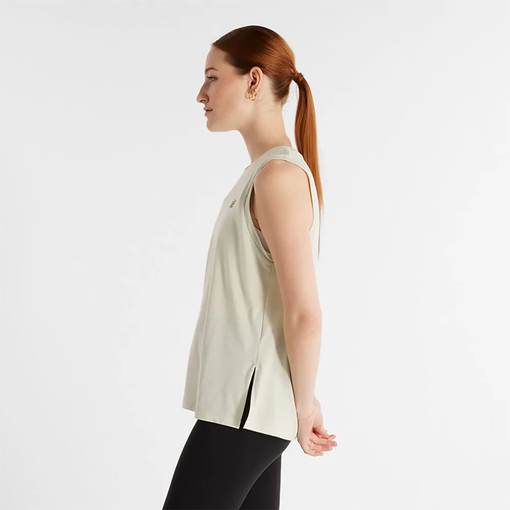 New Balance Sport Essentials Heathertech ärmelloses T-shirt female
