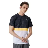 New Balance Striped Accelerate Kurzarm-t-shirt male