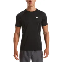 Nike Hydroguard Essential Uv-schutz T-shirt Mit Kurzen ärmeln Nike Hydroguard Essential Uv-schutz T-shirt Mit Kurzen ärmeln