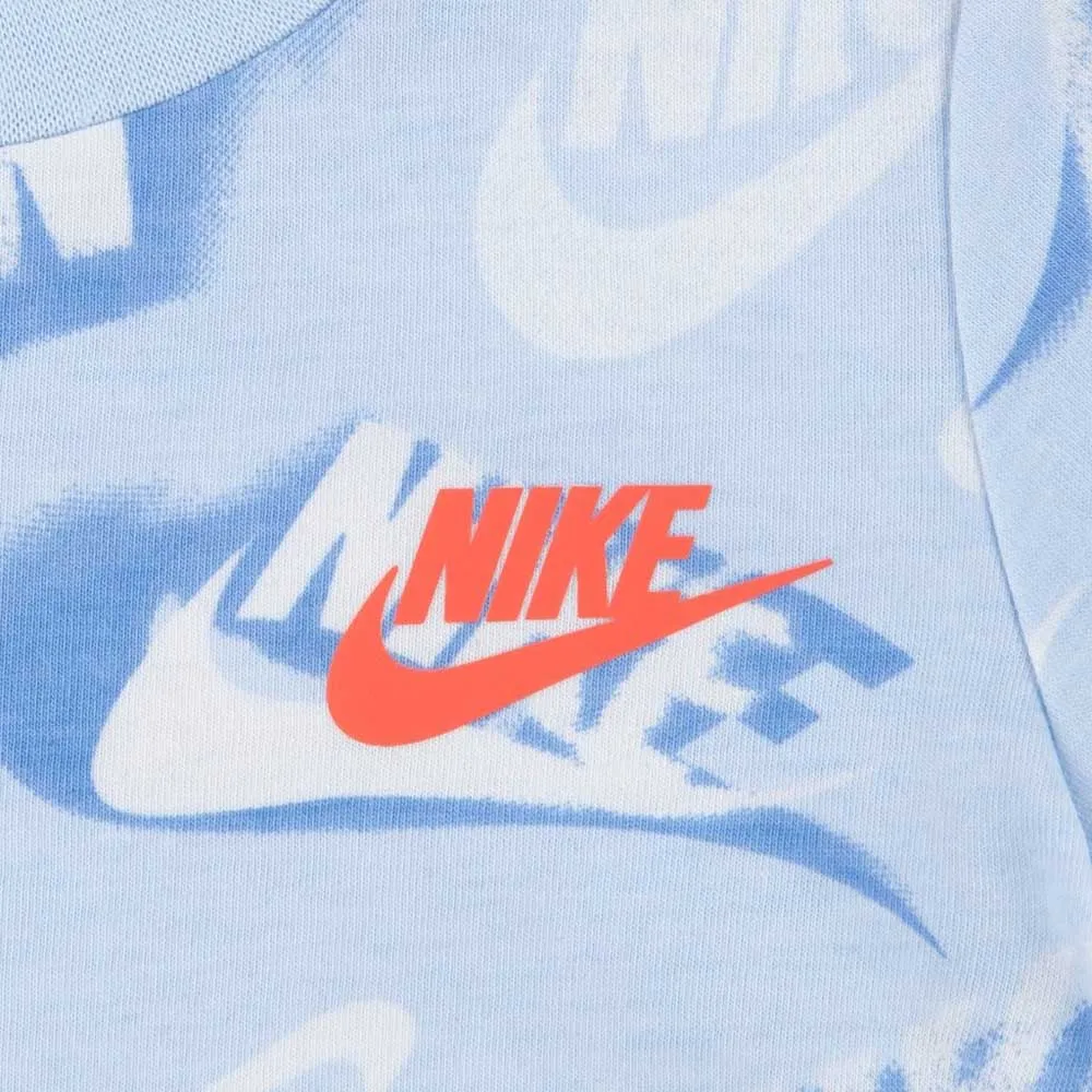 Nike On The Move Aop Set Nike On The Move Aop Set