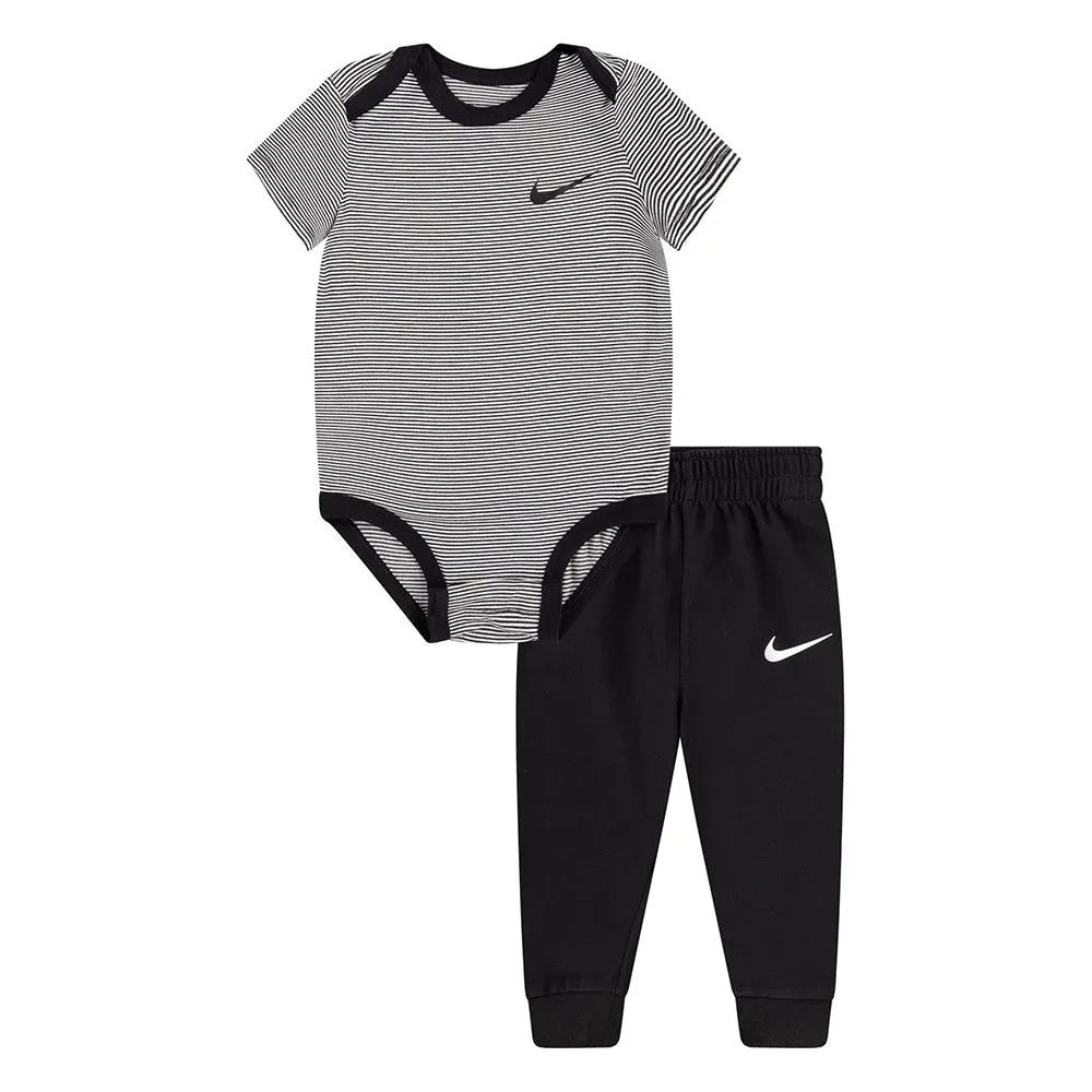 Nike Striped Kurzarm-set Nike Striped Kurzarm-set
