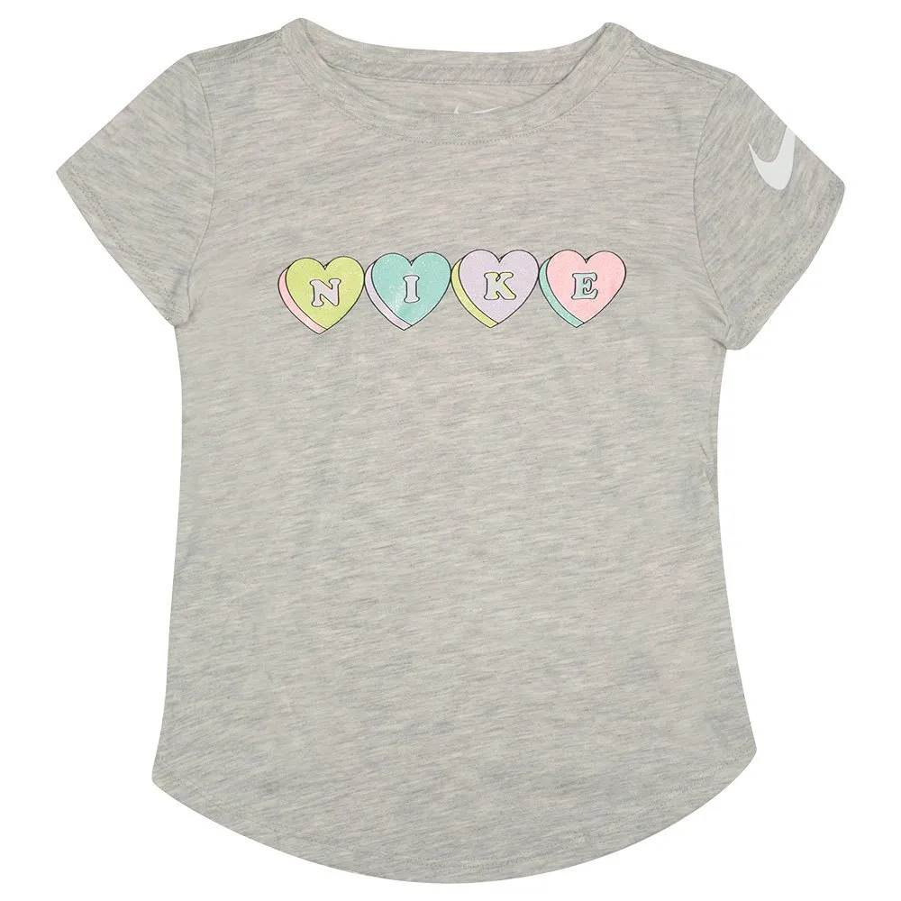 Nike Sweet Hearts Kurzarm-t-shirt, Grey heather, 6-7Y Nike Sweet Hearts Kurzarm-t-shirt, Grey heather, 6-7Y