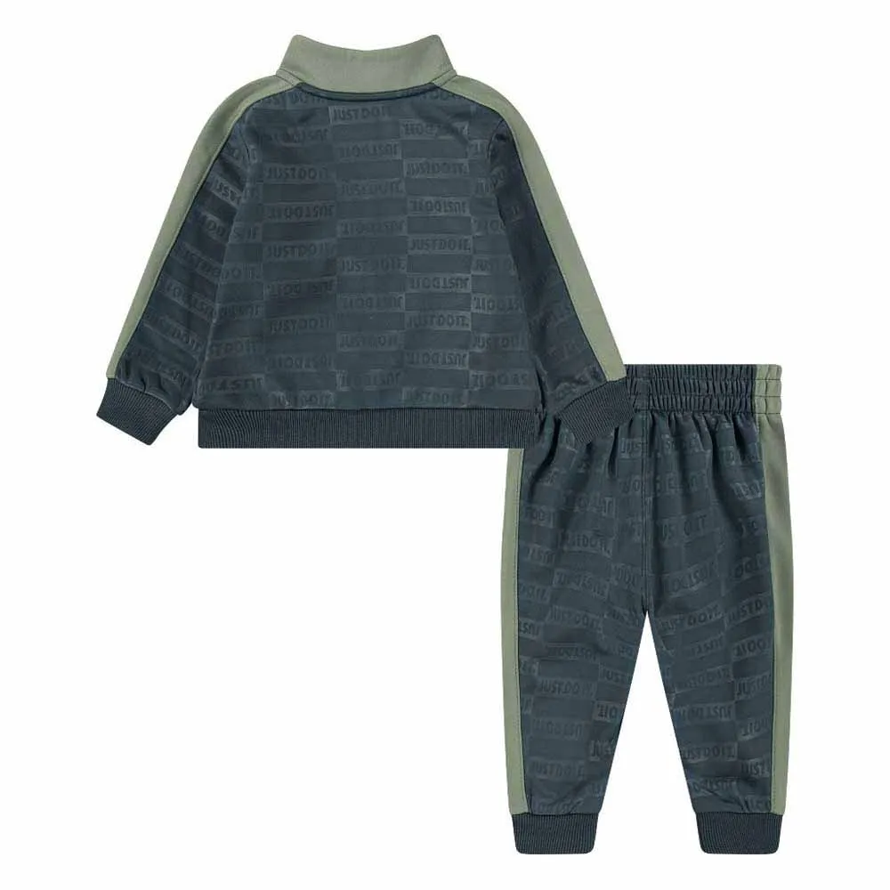Nike Textured Club Tricot Set