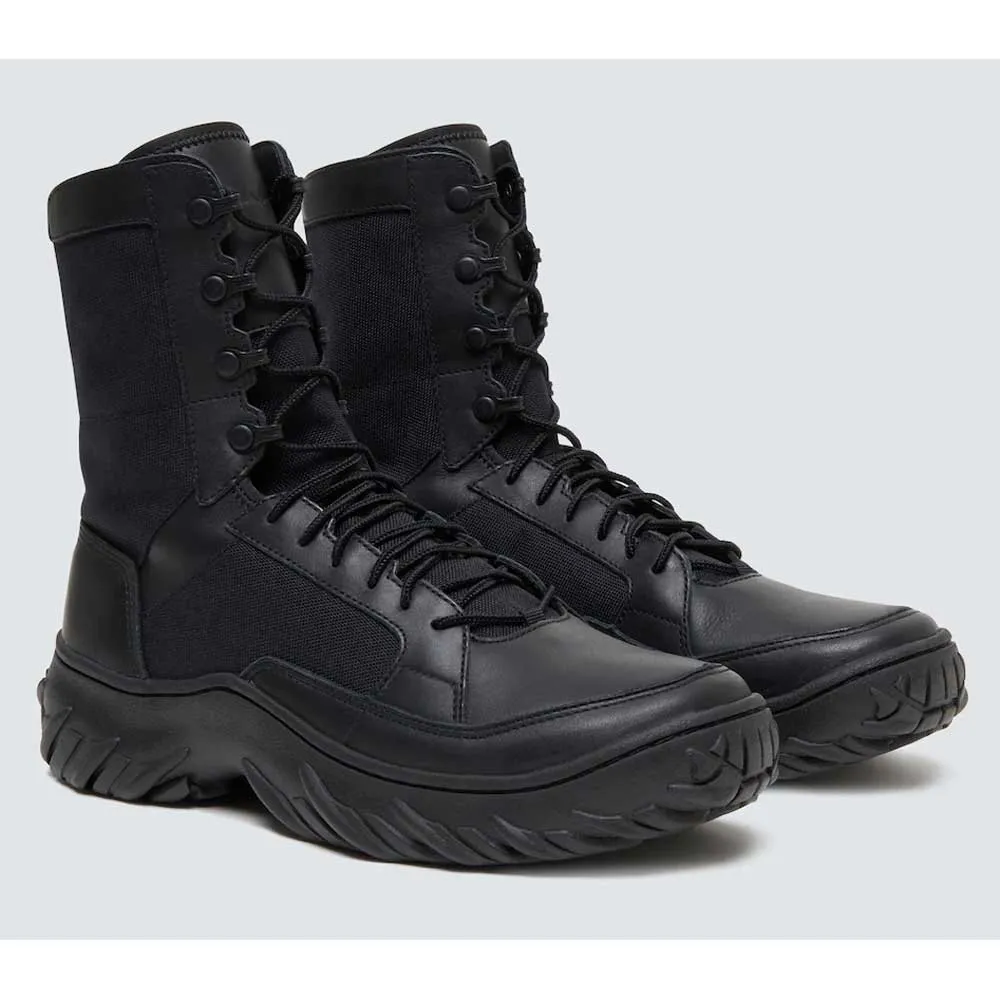 Oakley Field Assault Wanderstiefel