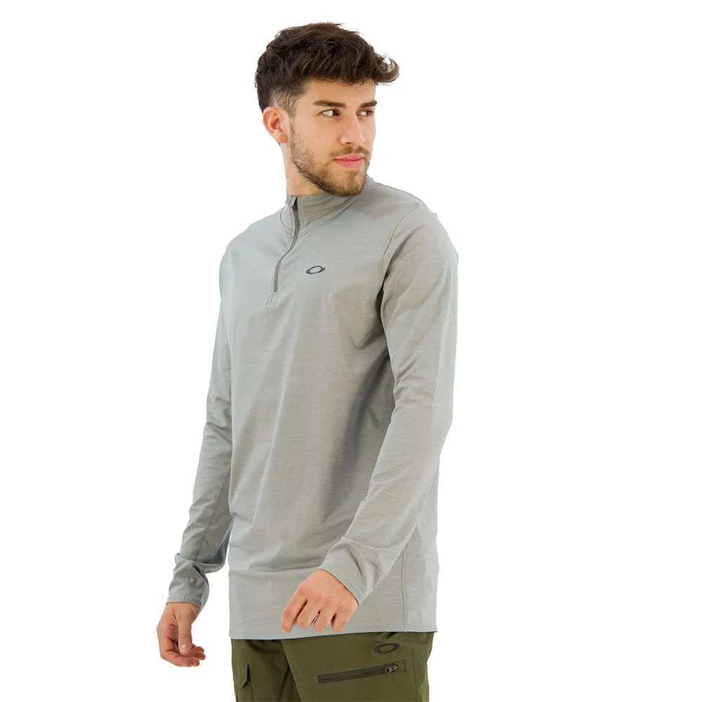 Oakley Gravity Range Qtr Kapuzenpullover Oakley Gravity Range Qtr Kapuzenpullover