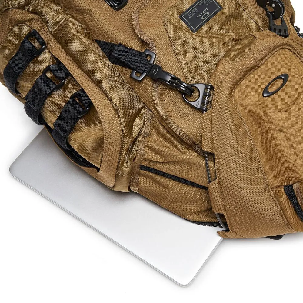 Oakley Kitchen Sink Rucksack 34l, Total coyote Oakley Kitchen Sink Rucksack 34l, Total coyote