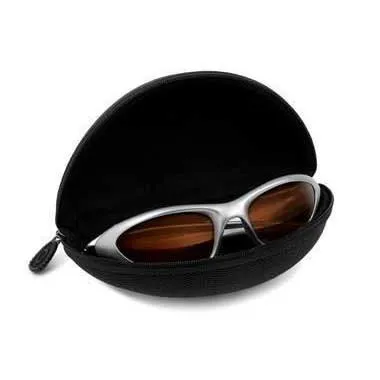 Oakley Medium Soft Vault Sonnenbrillenetui unisex, Black, Fives Sq.. Frogskin Oakley Medium Soft Vault Sonnenbrillenetui unisex, Black, Fives Sq.. Frogskin