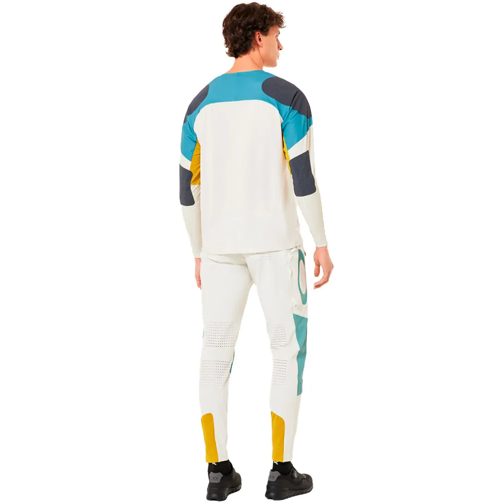 Oakley Seeker Edge Hose