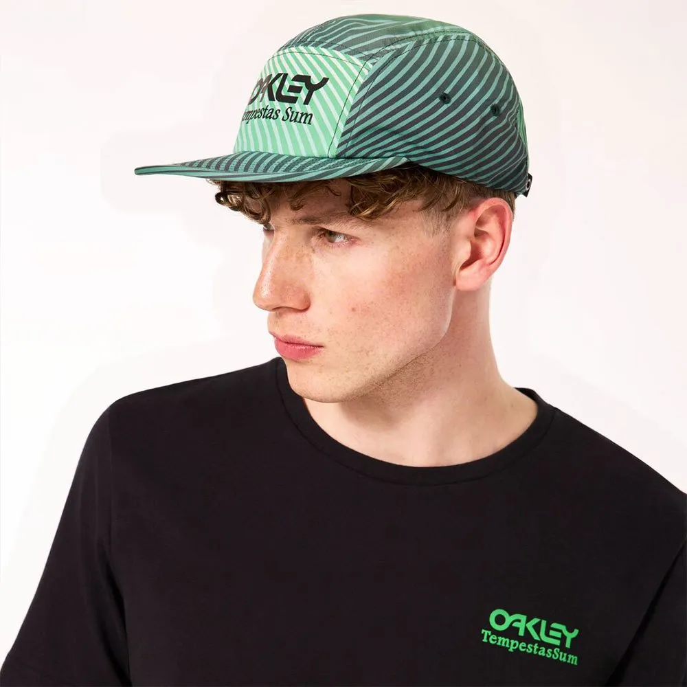 Oakley Tempestas Sum Kappe Oakley Tempestas Sum Kappe
