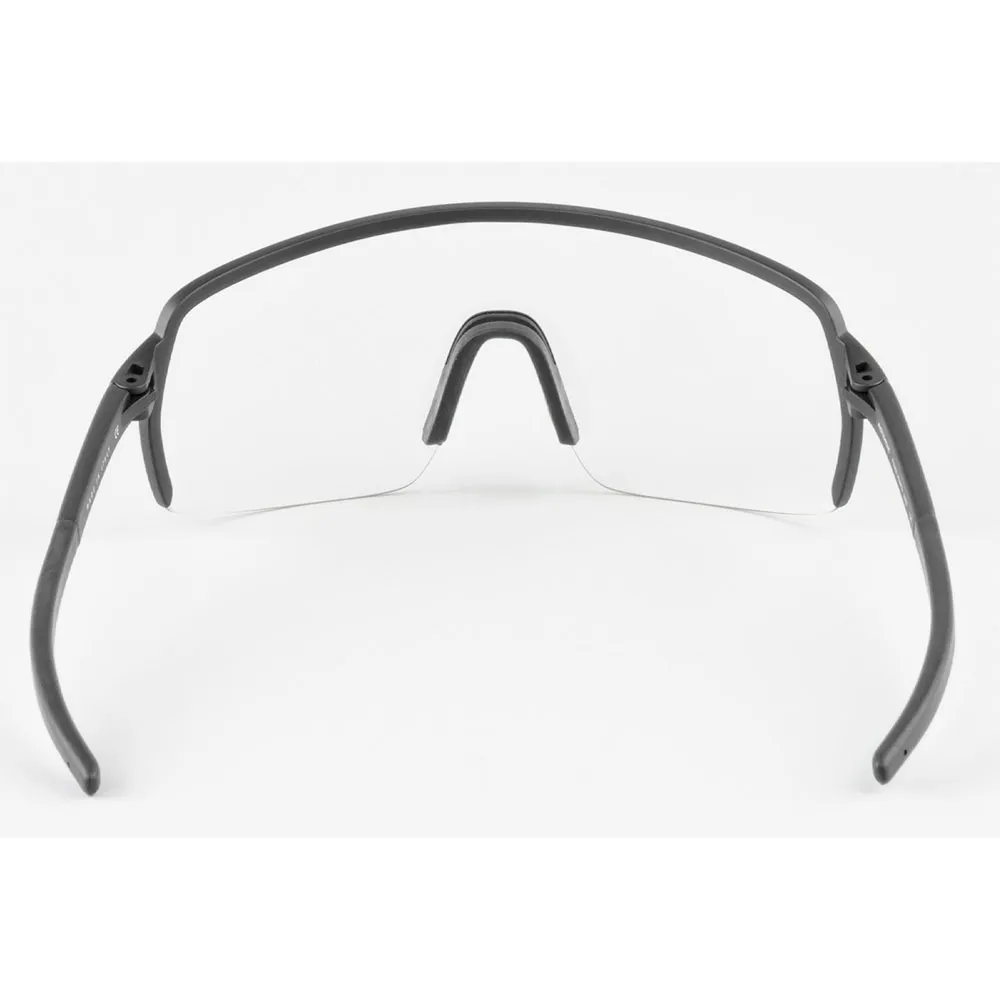 Out Of Piuma Adapta Photochrome Sonnenbrille, Black / black, Photochromic/CAT0-2 Out Of Piuma Adapta Photochrome Sonnenbrille, Black / black, Photochromic/CAT0-2