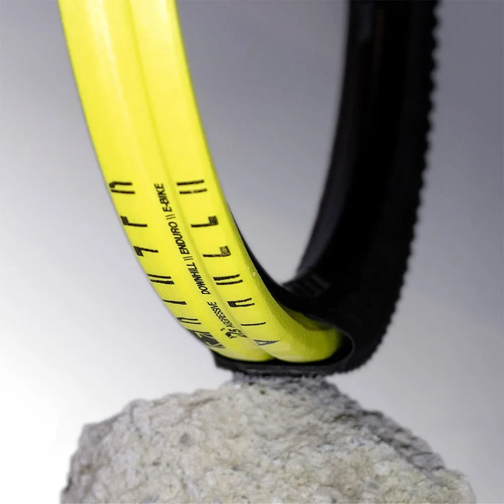 PANZER Xc 28 Mm Pannensicherer Schaum, Yellow, 29", 2.4-2.4" PANZER Xc 28 Mm Pannensicherer Schaum, Yellow, 29", 2.4-2.4"
