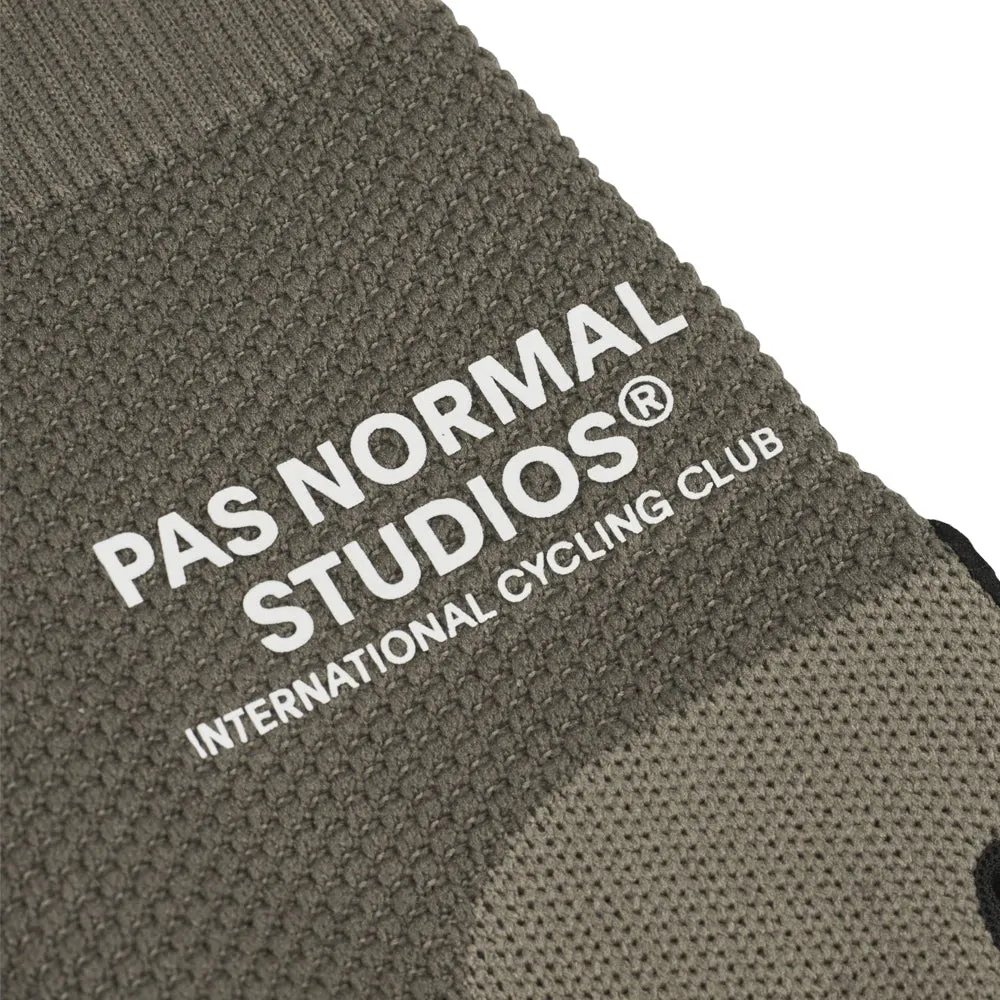 Pas Normal Studios Escapism Handschuhe
