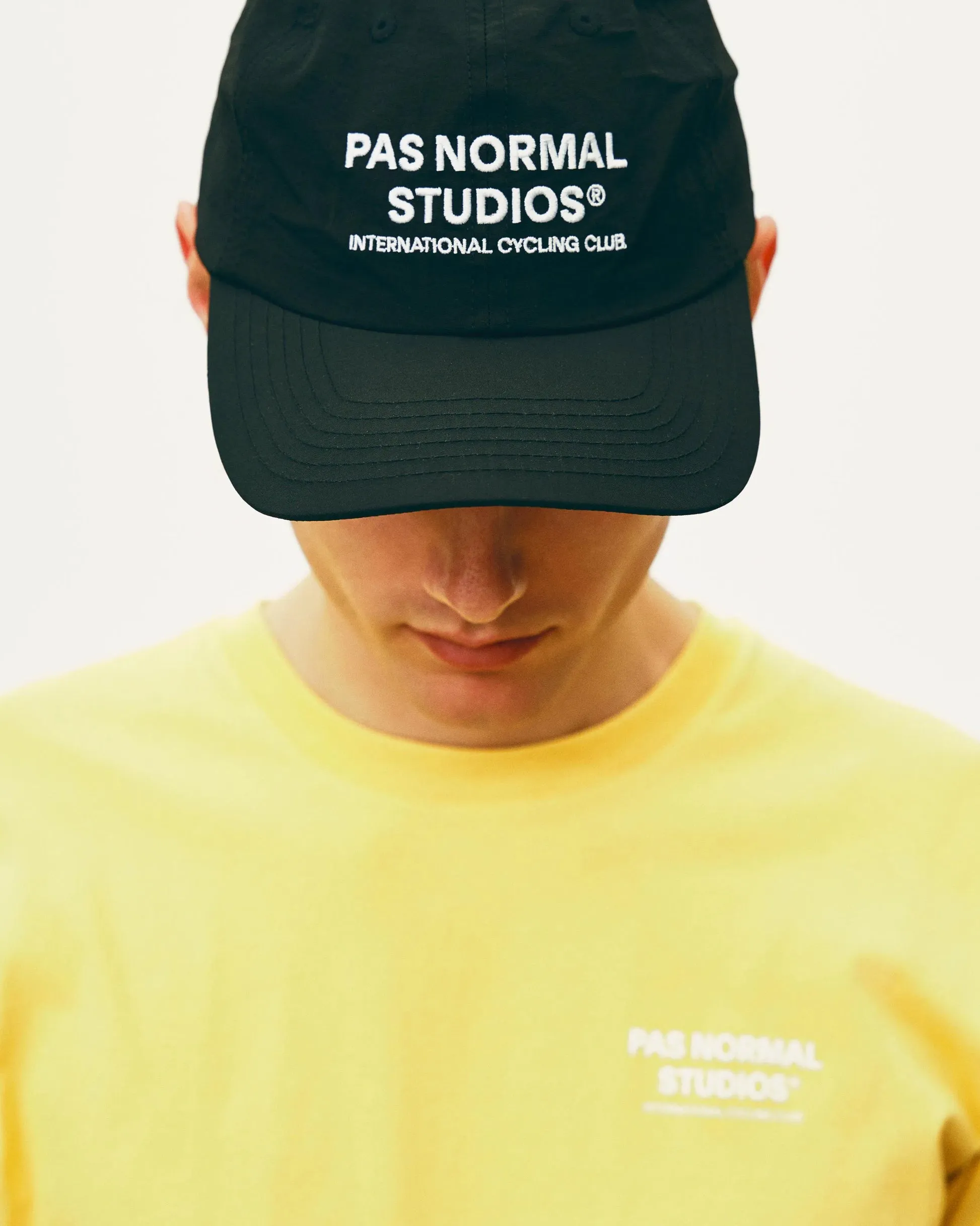 Pas Normal Studios Off Race Kleines Logo Tshirt Kurzarm Pas Normal Studios Off Race Kleines Logo Tshirt Kurzarm