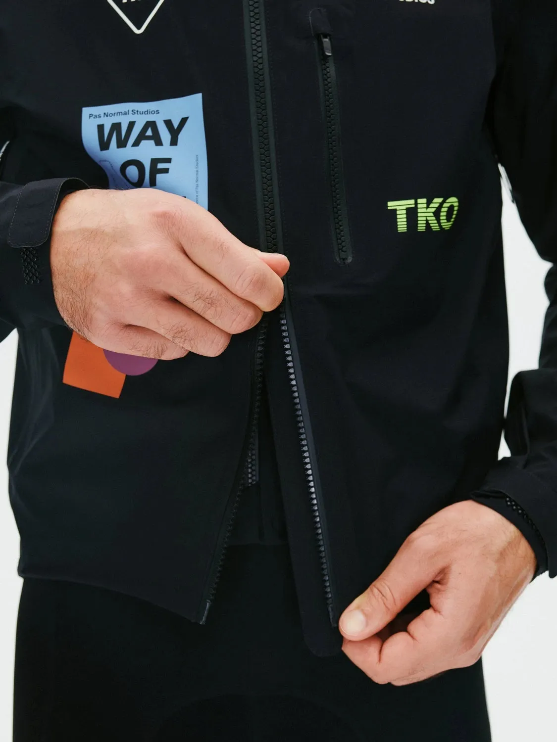Pas Normal Studios TKO Essential Shield Jacke AW24 Pas Normal Studios TKO Essential Shield Jacke AW24