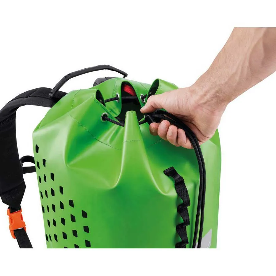 Petzl Alcanadre Club 30l Rucksack, Green Petzl Alcanadre Club 30l Rucksack, Green