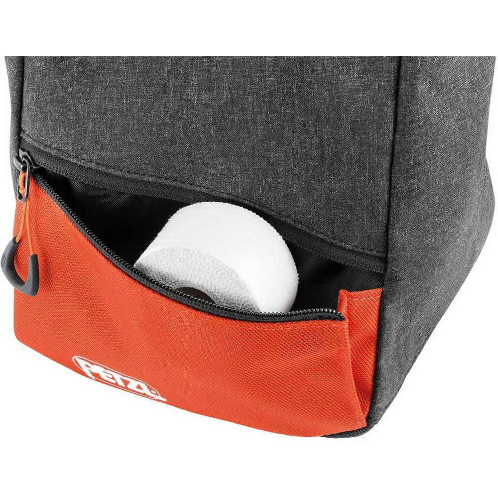 Petzl Sakab Chalkbag, Grey / red, One Size Petzl Sakab Chalkbag, Grey / red, One Size
