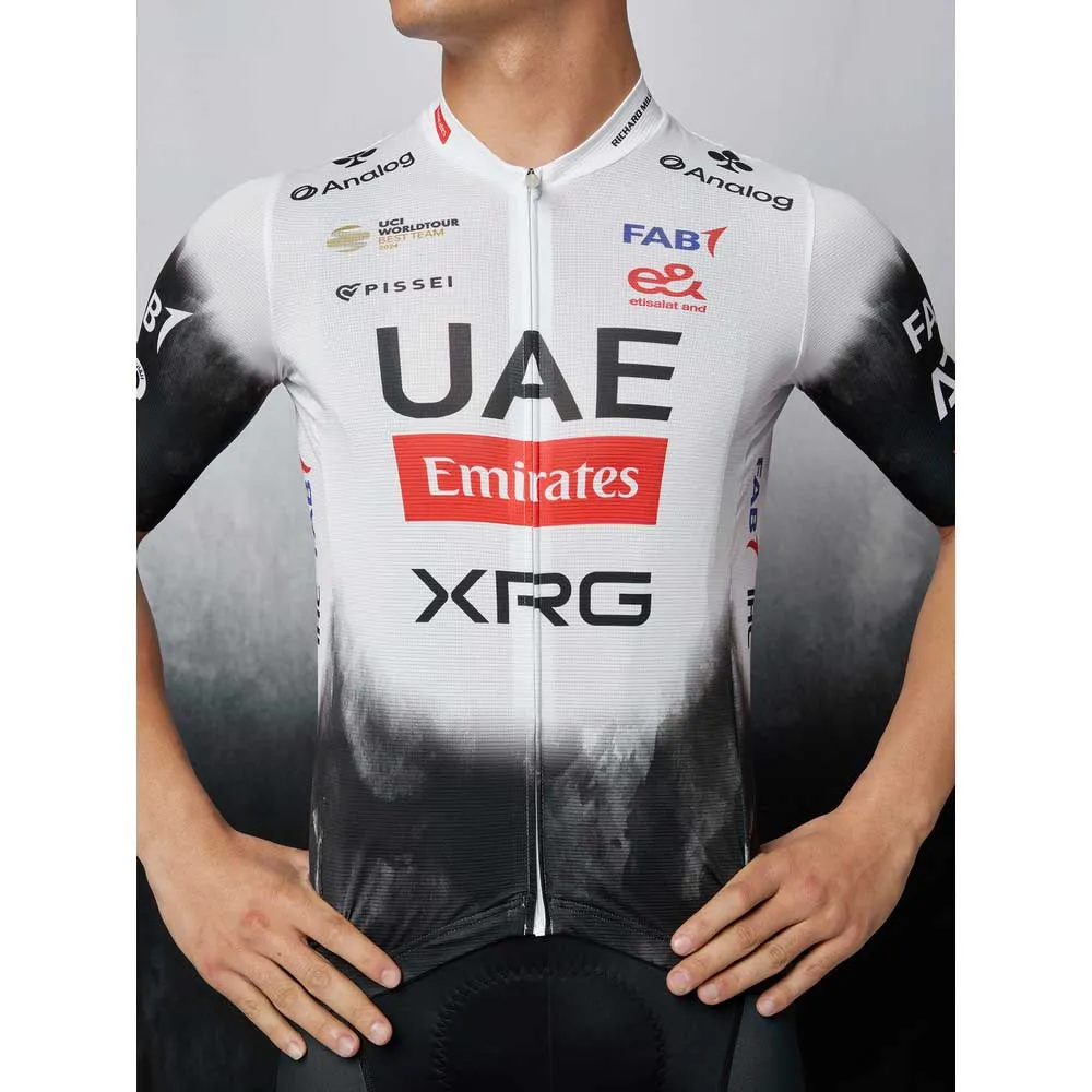 Pissei Uae Team Emirates-xrg 2025 Replica Kurzarm-radtrikot Pissei Uae Team Emirates-xrg 2025 Replica Kurzarm-radtrikot