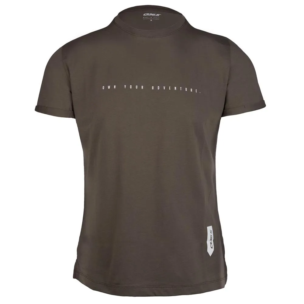 Q36.5 Own Your Adventure Kurzarm-t-shirt Q36.5 Own Your Adventure Kurzarm-t-shirt