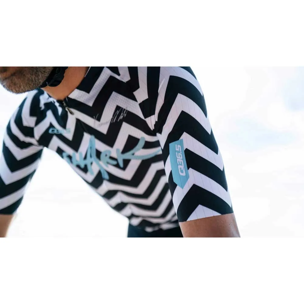 Q36.5 R2 Light Nibali Shark Kurzarm-radtrikot Q36.5 R2 Light Nibali Shark Kurzarm-radtrikot