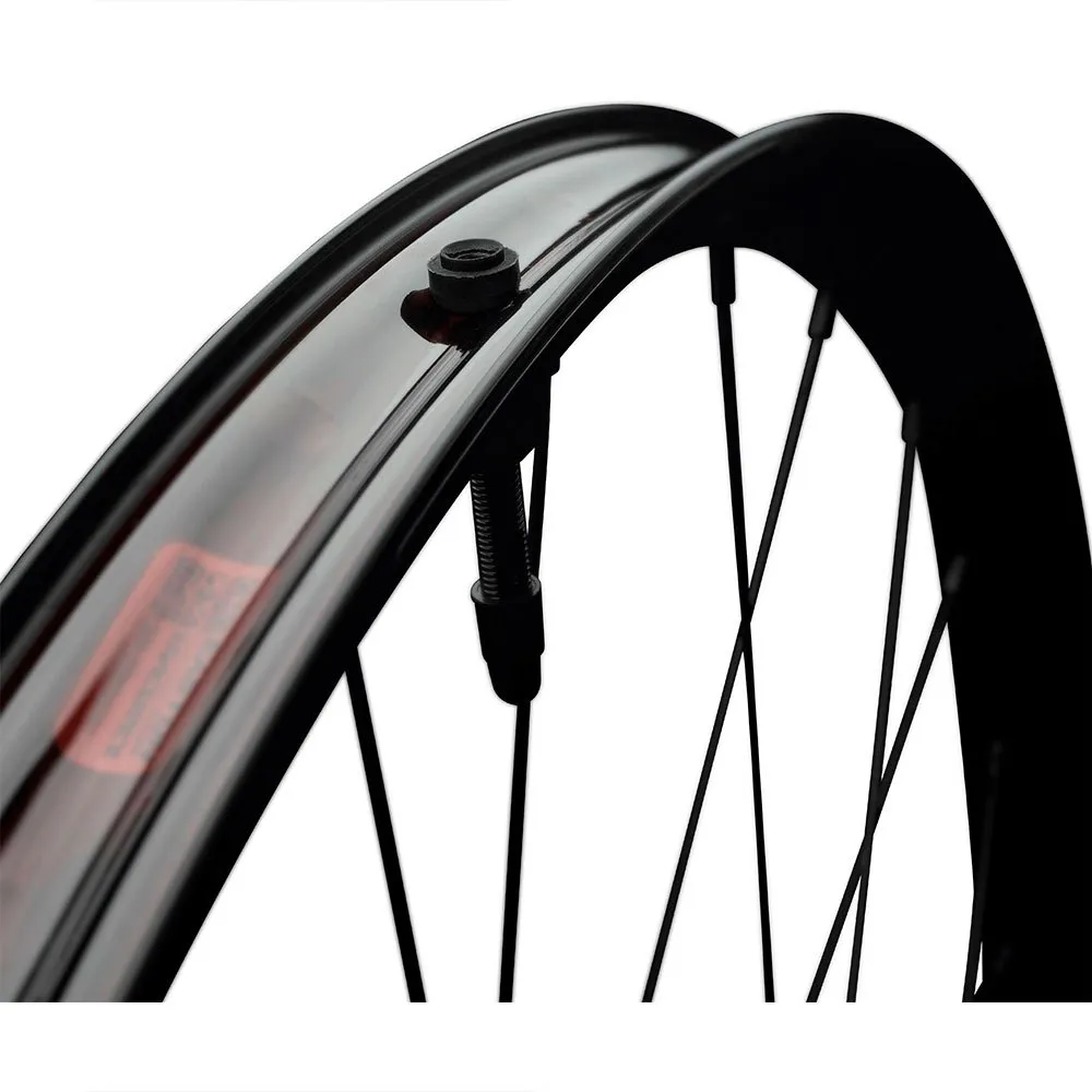 Race Face Aeffect R 29´´ 6b Disc Tubeless Mtb Vorderrad, Black, 15 x 110mm Race Face Aeffect R 29´´ 6b Disc Tubeless Mtb Vorderrad, Black, 15 x 110mm