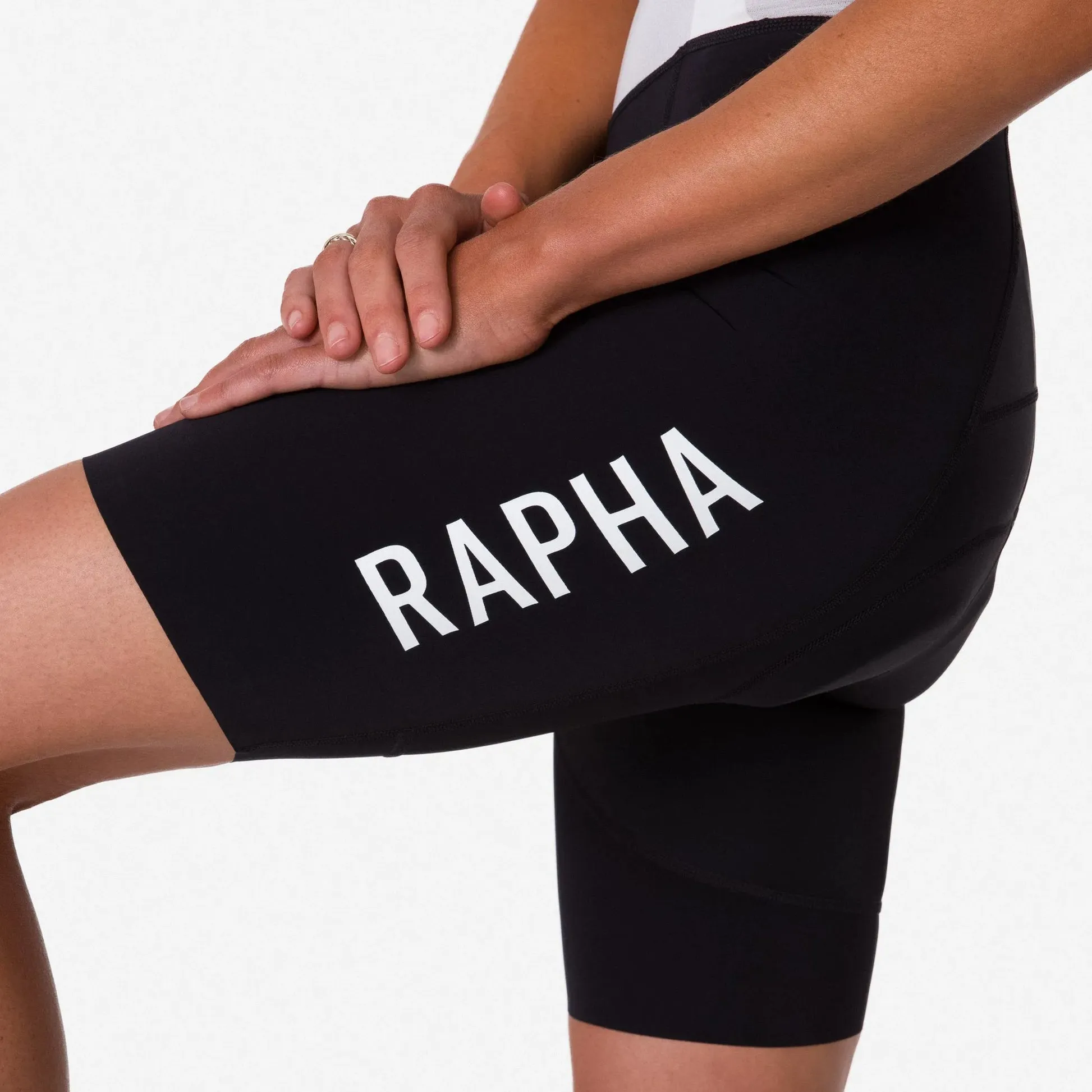 Rapha Pro Team Damen Trägerhose III Regular, Blw schwarz/weiß Rapha Pro Team Damen Trägerhose III Regular, Blw schwarz/weiß