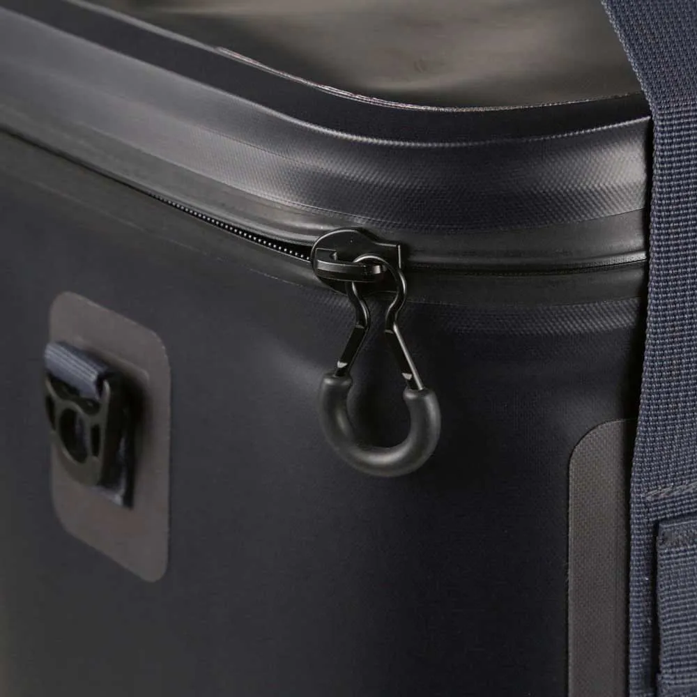 Regatta Shield 17l Weiche Tragbare Kühlbox, Ebony / black, One Size Regatta Shield 17l Weiche Tragbare Kühlbox, Ebony / black, One Size