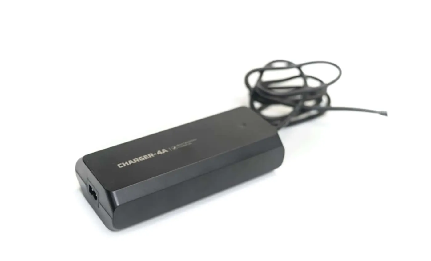 Rocky Mountain Ladegerät 4A KIT CHARGER, Schwarz Rocky Mountain Ladegerät 4A KIT CHARGER, Schwarz