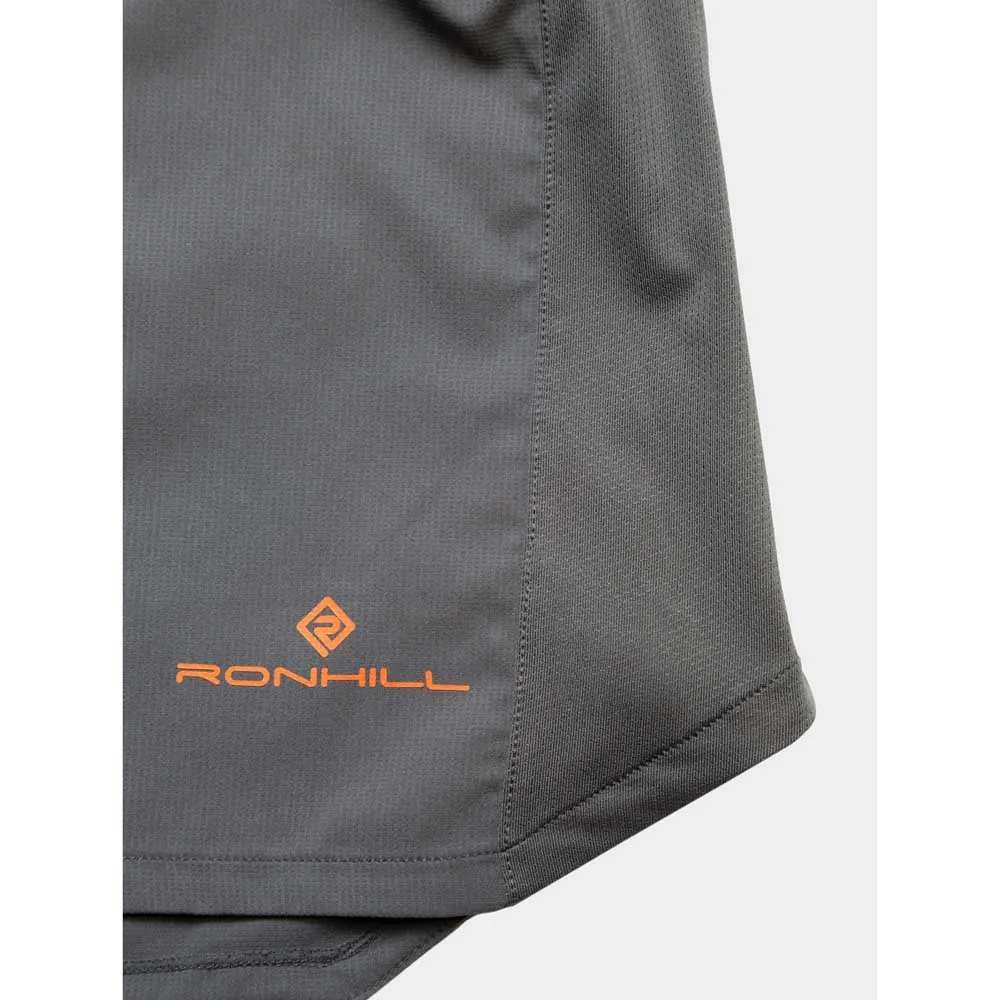 Ronhill Tech 5`` Kurze Hose male, Iron / cardinal orange