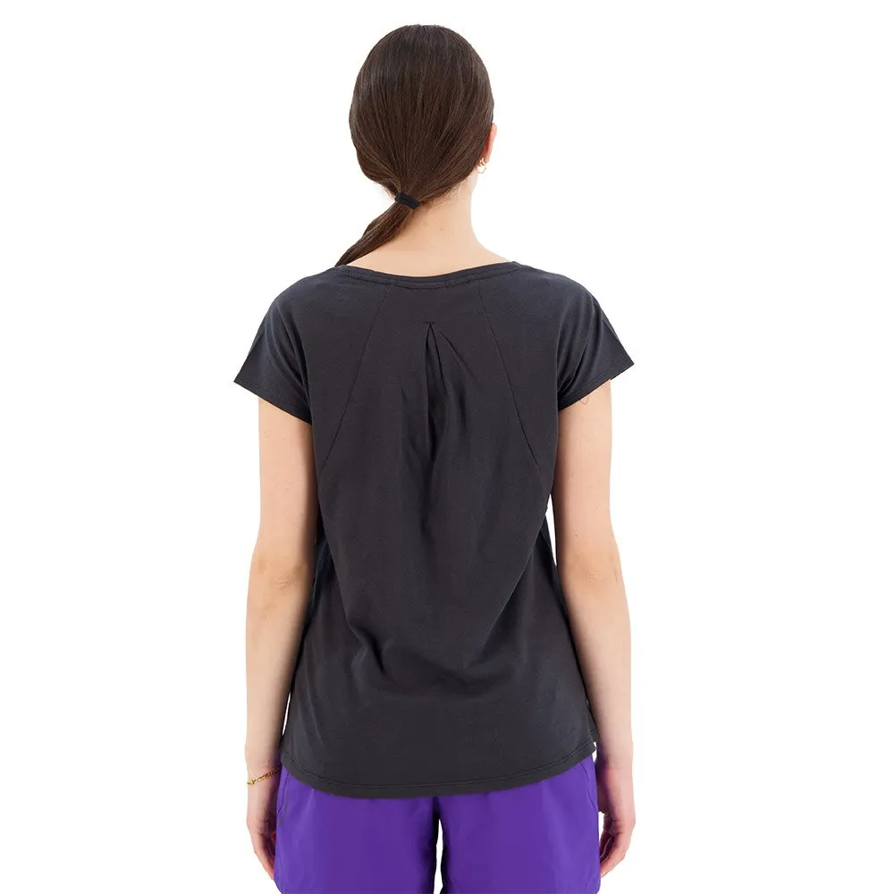 Salomon Essential Shaped Kurzarm-t-shirt Salomon Essential Shaped Kurzarm-t-shirt