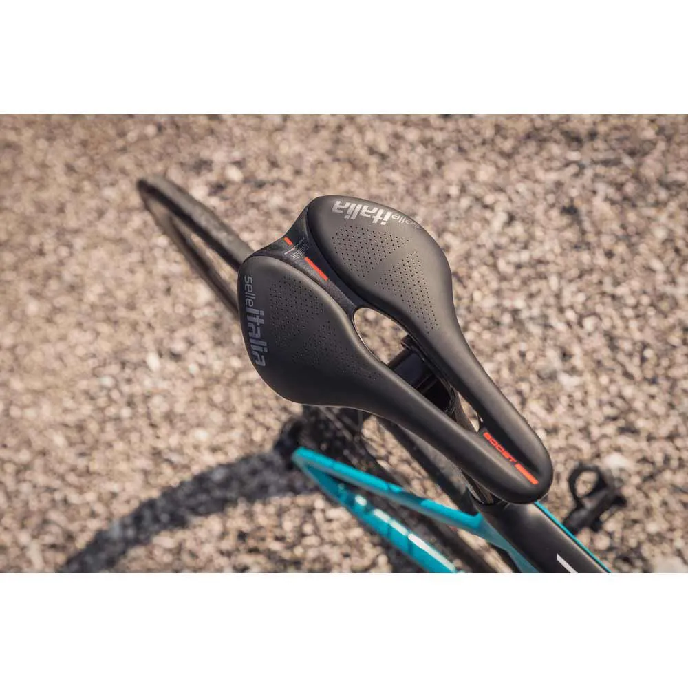 Selle Italia Novus Boost Evo Kit Carbon Superflow Sattel, Black, 145mm Selle Italia Novus Boost Evo Kit Carbon Superflow Sattel, Black, 145mm