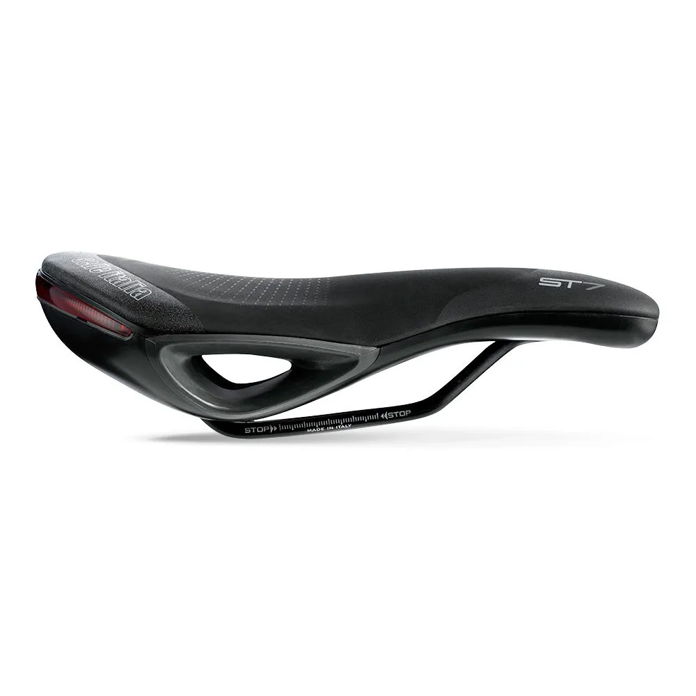 Selle Italia St7 Superflow Sattel, Black, 165mm Selle Italia St7 Superflow Sattel, Black, 165mm
