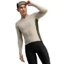 Beige / green