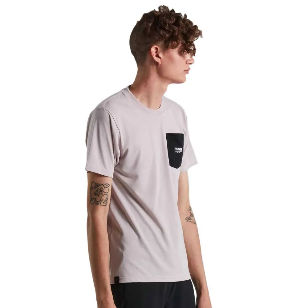 Specialized x Fjällräven S/F Cotton Pocket S/S T-Shirt Specialized x Fjällräven S/F Cotton Pocket S/S T-Shirt