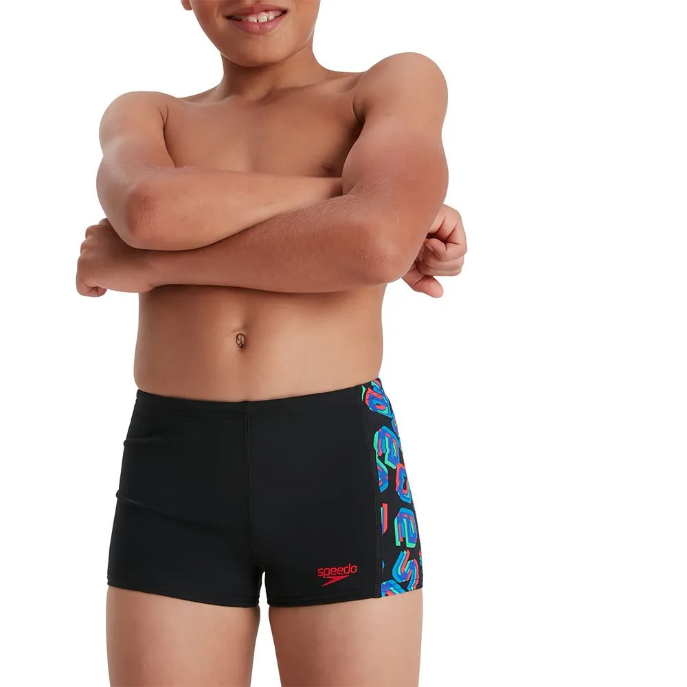 Speedo Digi Allover Panel Badehose Boxer, Black / lava red / neon absinthe / lapis blue / blue flame, 5-6Y Speedo Digi Allover Panel Badehose Boxer, Black / lava red / neon absinthe / lapis blue / blue flame, 5-6Y